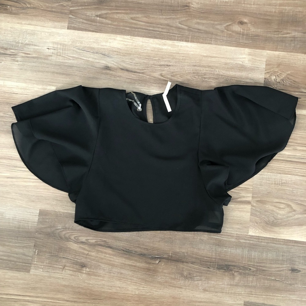 Live for Truth black cropped flare sleeves top size small